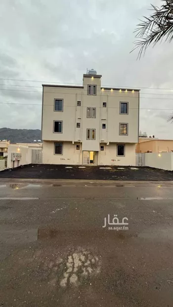 شقة للبيع في شارع عمر ابن عبدالعزيز, حي الحيلة الشرقي, مدينة محائل, منطقة عسير