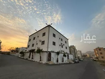 عمارة للبيع في شارع علي الدرويش, حي الضرس, مدينة محائل, منطقة عسير صورة 3
