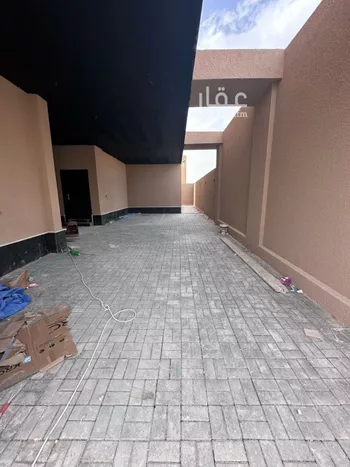 فيلا للبيع في شارع الجميل ابن حاتم, حي ظهرة لبن, مدينة الرياض, منطقة الرياض صورة 2