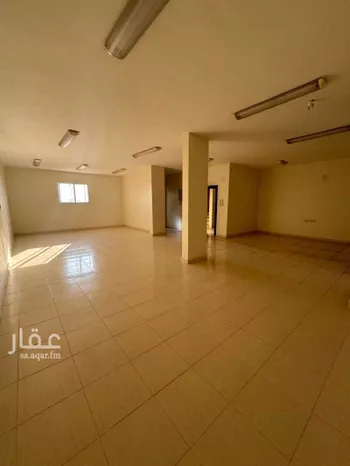مكتب تجاري للإيجار في شارع طريق الملك عبدالعزيز, حي الزهرة, مدينة البكيريه, منطقة القصيم صورة 2