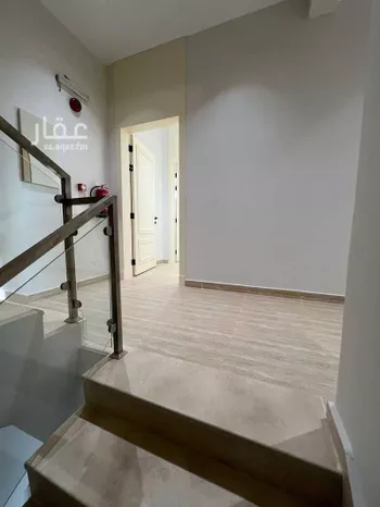 فيلا للبيع في شارع جبل البويب, حي ظهرة لبن, مدينة الرياض, منطقة الرياض صورة 2