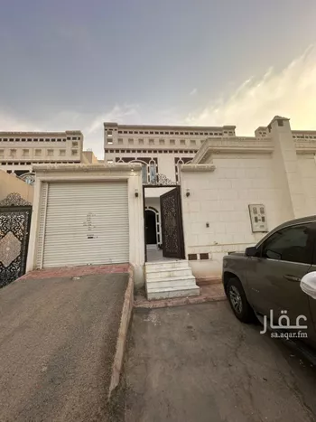 فيلا للإيجار في شارع أحمد بن السيد الرفاعي, حي عكاظ, مدينة الرياض, منطقة الرياض