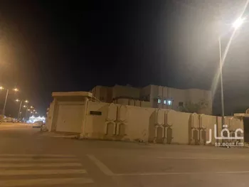 عمارة للبيع في شارع وادي حوران, حي ديراب, مدينة الرياض, منطقة الرياض صورة 2