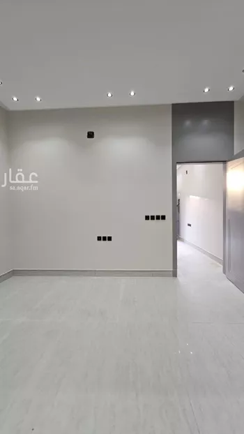 دور للبيع في شارع فاطمة أم الفضل, حي عكاظ, مدينة الرياض, منطقة الرياض صورة 2