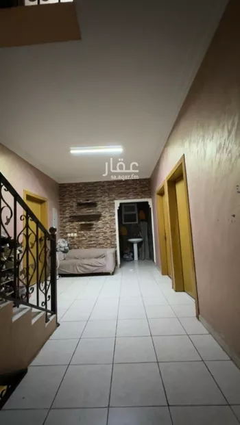 فيلا للبيع في شارع الجبيهة, حي الدار البيضاء, مدينة الرياض, منطقة الرياض صورة 3