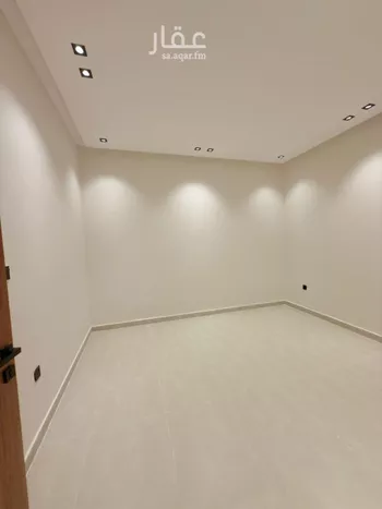 دور للبيع في شارع النفوذ, حي عكاظ, مدينة الرياض, منطقة الرياض صورة 4