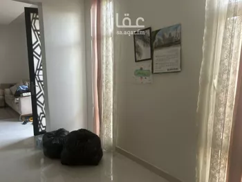 فيلا للإيجار في شارع المحلاني, حي عكاظ, مدينة الرياض, منطقة الرياض صورة 2