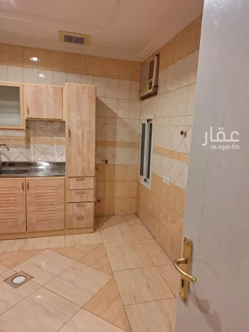 دور للإيجار في شارع البواردي, حي الحمراء, مدينة الرياض, منطقة الرياض صورة 4