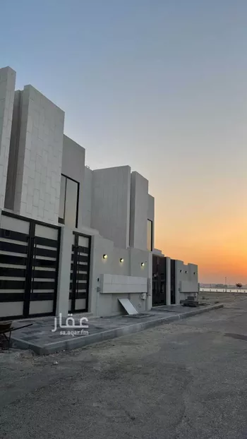 فيلا للبيع في شارع الفنار, حي البحيرة, مدينة الخبر, المنطقة الشرقية