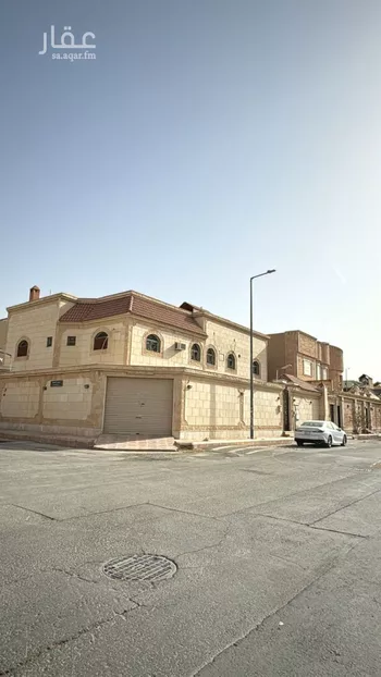 فيلا للبيع في شارع الطاووس, حي إشبيلية, مدينة الرياض, منطقة الرياض