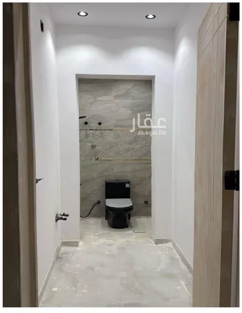 دور للبيع في شارع طريق خريص, حي النظيم, مدينة الرياض, منطقة الرياض صورة 2