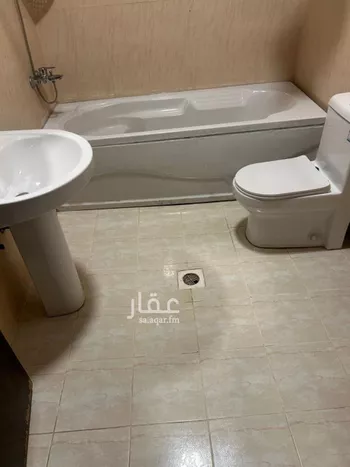 فيلا للإيجار في شارع رغدان, حي نمار, مدينة الرياض, منطقة الرياض صورة 5