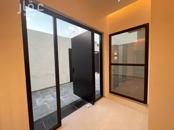 دور للبيع في شارع الشرق, حي الجنادرية, مدينة الرياض, منطقة الرياض صورة 4