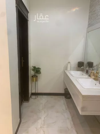فيلا للبيع في شارع عبدالرحمن البهكلي, حي الرمال, مدينة الرياض, منطقة الرياض صورة 2