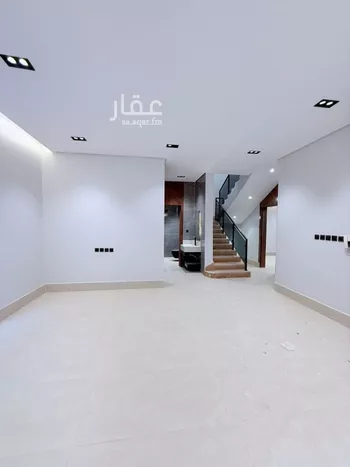 فيلا للبيع في شارع أحمد بن محمد العيالي, حي عكاظ, مدينة الرياض, منطقة الرياض صورة 2