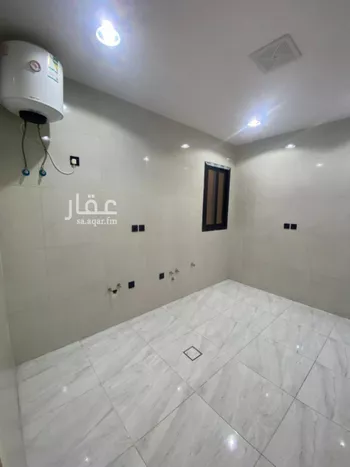 دور للبيع في شارع رفاعة بن شداد, حي عكاظ, مدينة الرياض, منطقة الرياض صورة 3