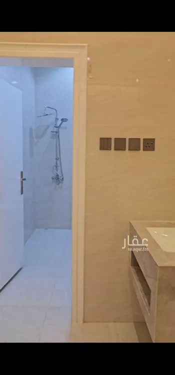 شقة للإيجار في شارع بدر المزني ، حي المحالة ، ابها ، منطقة عسير صورة 3