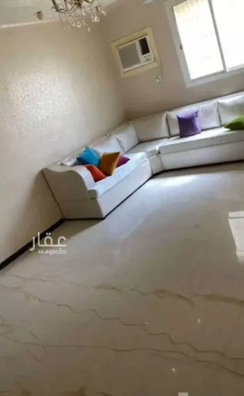 شقة للبيع في حديقة شارع التلفزيون ، شارع اوغندا ، حي الشهداء الجنوبية ، الطائف ، الطائف