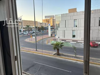 مكتب تجاري للإيجار في شارع طريق الظهران, حي الشروفية, مدينة الاحساء, المنطقة الشرقية صورة 2