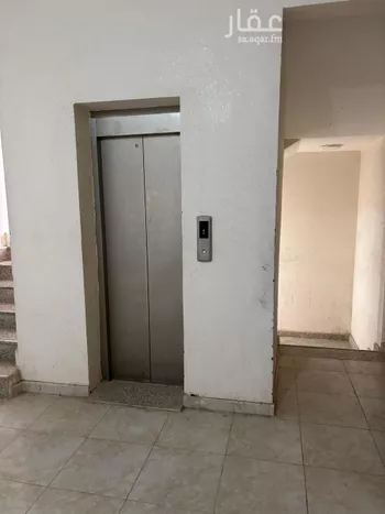 عمارة للإيجار في شارع المهجر, حي الحزام الذهبي, مدينة الاحساء, المنطقة الشرقية صورة 2