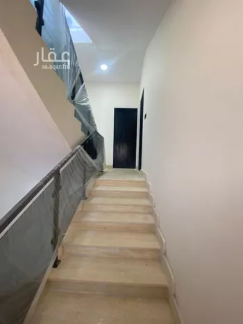 دور للبيع في شارع عبدالله بن حسن بيلا, حي عكاظ, مدينة الرياض, منطقة الرياض صورة 4