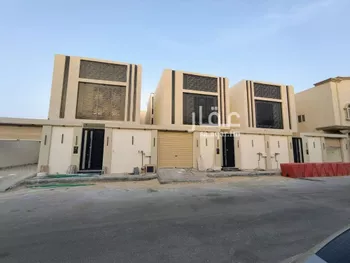 فيلا للبيع في شارع محمد بن ابي دينار, حي الصواري, مدينة الخبر, المنطقة الشرقية