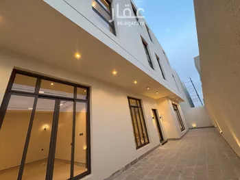 فيلا للبيع في شارع إبرهيم بن أحمد البرهان, حي المهدية, مدينة الرياض, منطقة الرياض صورة 3