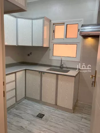شقة للإيجار في شارع شارع فاطمة بنت أبي طالب (رضي الله عنها), حي السنيدية, مدينة الاحساء, المنطقة الشرقية