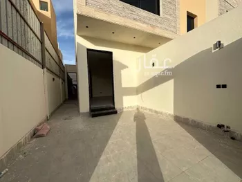 دور للبيع في شارع علي المقدسي, حي الملك فيصل, مدينة الرياض, منطقة الرياض صورة 2
