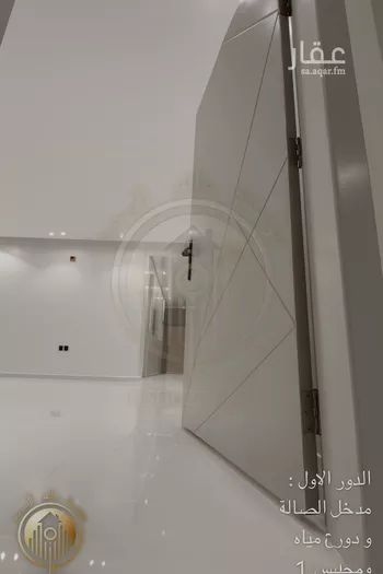 دور للبيع في شارع طريق خريص, حي الجنادرية, مدينة الرياض, منطقة الرياض صورة 3