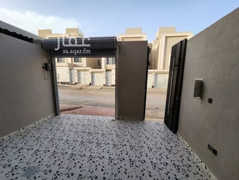 دور للبيع في شارع عبدالله بن ابيه, حي بدر, مدينة الرياض, منطقة الرياض صورة 3