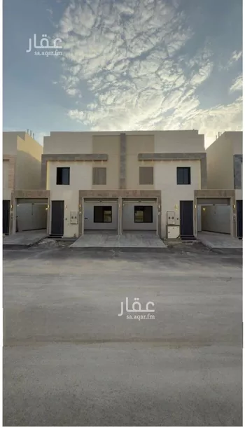 فيلا للبيع في شارع حسين بن صديق دحلان, حي عكاظ, مدينة الرياض, منطقة الرياض