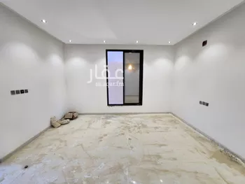 دور للبيع في شارع الربائع, حي عكاظ, مدينة الرياض, منطقة الرياض صورة 5