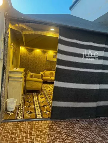 دور للبيع في شارع احمد بن عبدالرحمن الحنبلي, حي سكة الحديد, مدينة المدينه المنوره, منطقة المدينة المنورة صورة 3