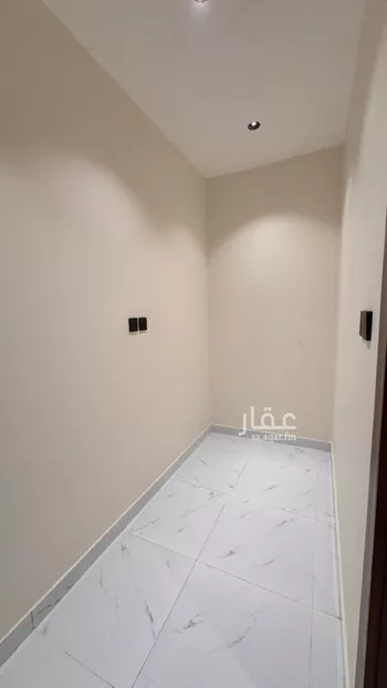 شقة للبيع في شارع شارع الامير ماجد بن عبد العزيز, حي الشاطئ, مدينة جازان, منطقة جازان صورة 4