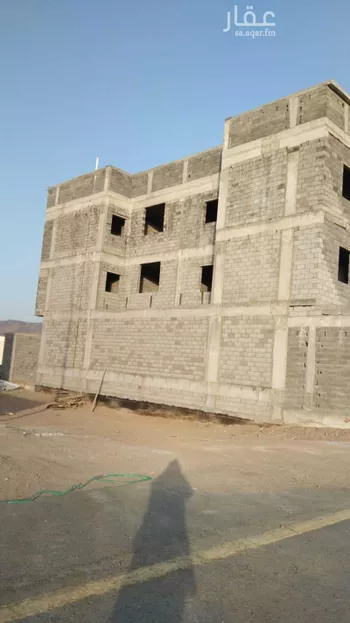 عمارة للبيع في شارع فلان ابن شراحبيل, حي ورقان, مدينة المدينه المنوره, منطقة المدينة المنورة صورة 2