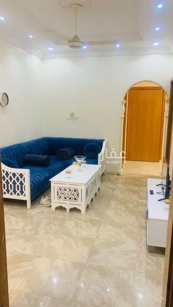 شقة للإيجار في شارع زياد بن نعيم الحضرمي, حي الشرف, مدينة خميس مشيط, منطقة عسير