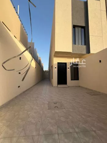 دور للبيع في شارع العباس بن عبدالله, حي بدر, مدينة الرياض, منطقة الرياض صورة 3