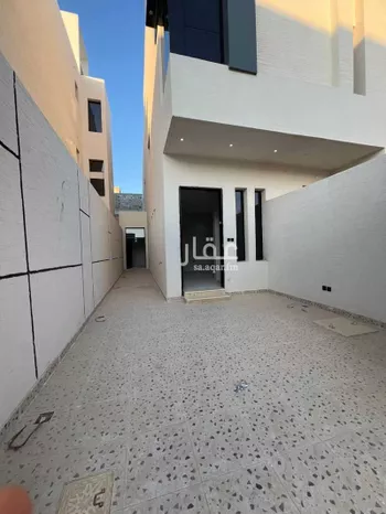 دور للبيع في شارع الامام البخاري, حي بدر, مدينة الرياض, منطقة الرياض صورة 2