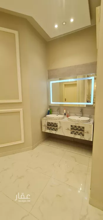 فيلا للإيجار في شارع الصفار الذهبي, حي عكاظ, مدينة الرياض, منطقة الرياض