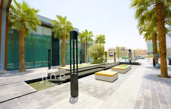 عمارة للإيجار في شارع صلاح الدين الايوبي الفرعي, حي الملك عبدالعزيز, مدينة الرياض, منطقة الرياض صورة 4