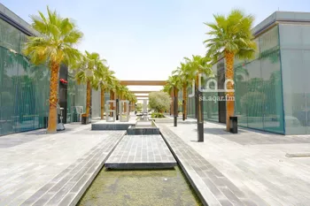 عمارة للإيجار في شارع صلاح الدين الايوبي الفرعي, حي الملك عبدالعزيز, مدينة الرياض, منطقة الرياض