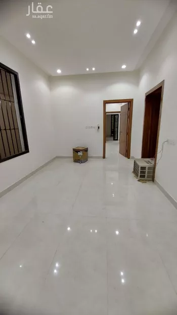دور للبيع في شارع الحارث الظفري, حي العريجاء الغربي, مدينة الرياض, منطقة الرياض صورة 3