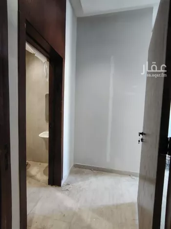 شقة للبيع في شارع علي بن شيبان, حي العوالي, مدينة الرياض, منطقة الرياض صورة 4