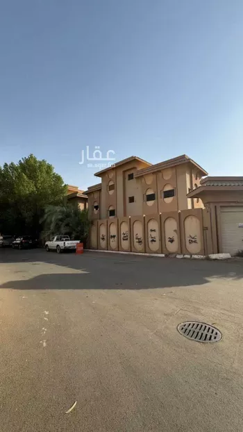 فيلا للبيع في شارع شهاب بن حلزة, حي الرفيعة, مدينة بريده, منطقة القصيم