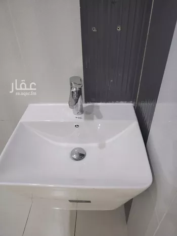 شقة للإيجار في شارع الروند, حي المنتزة, مدينة الدمام, المنطقة الشرقية صورة 5
