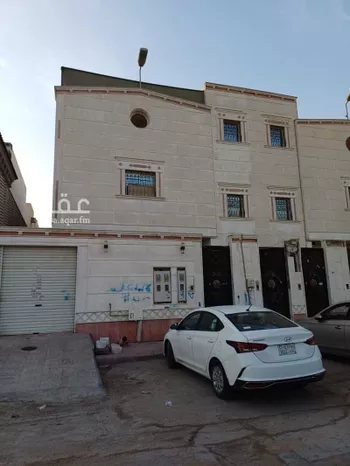 فيلا للبيع في شارع وادي ركبة ، حي العزيزية ، الرياض ، منطقة الرياض