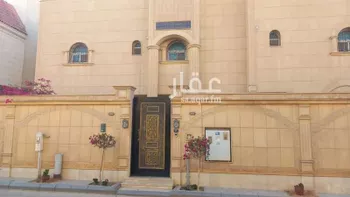 فيلا للبيع في شارع الدوالة, الربوة, الرياض