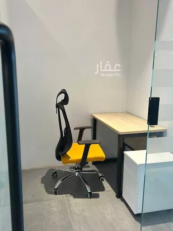 مكتب تجاري للإيجار في شارع تميم الداري, حي الدريهمية, مدينة الرياض, منطقة الرياض صورة 2