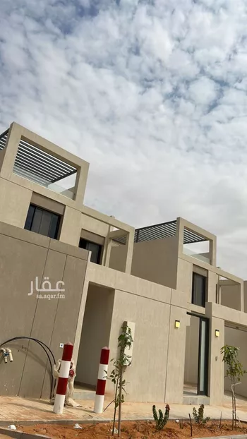 فيلا للبيع في حي مطار الملك خالد الدولي, مدينة الرياض, منطقة الرياض صورة 2